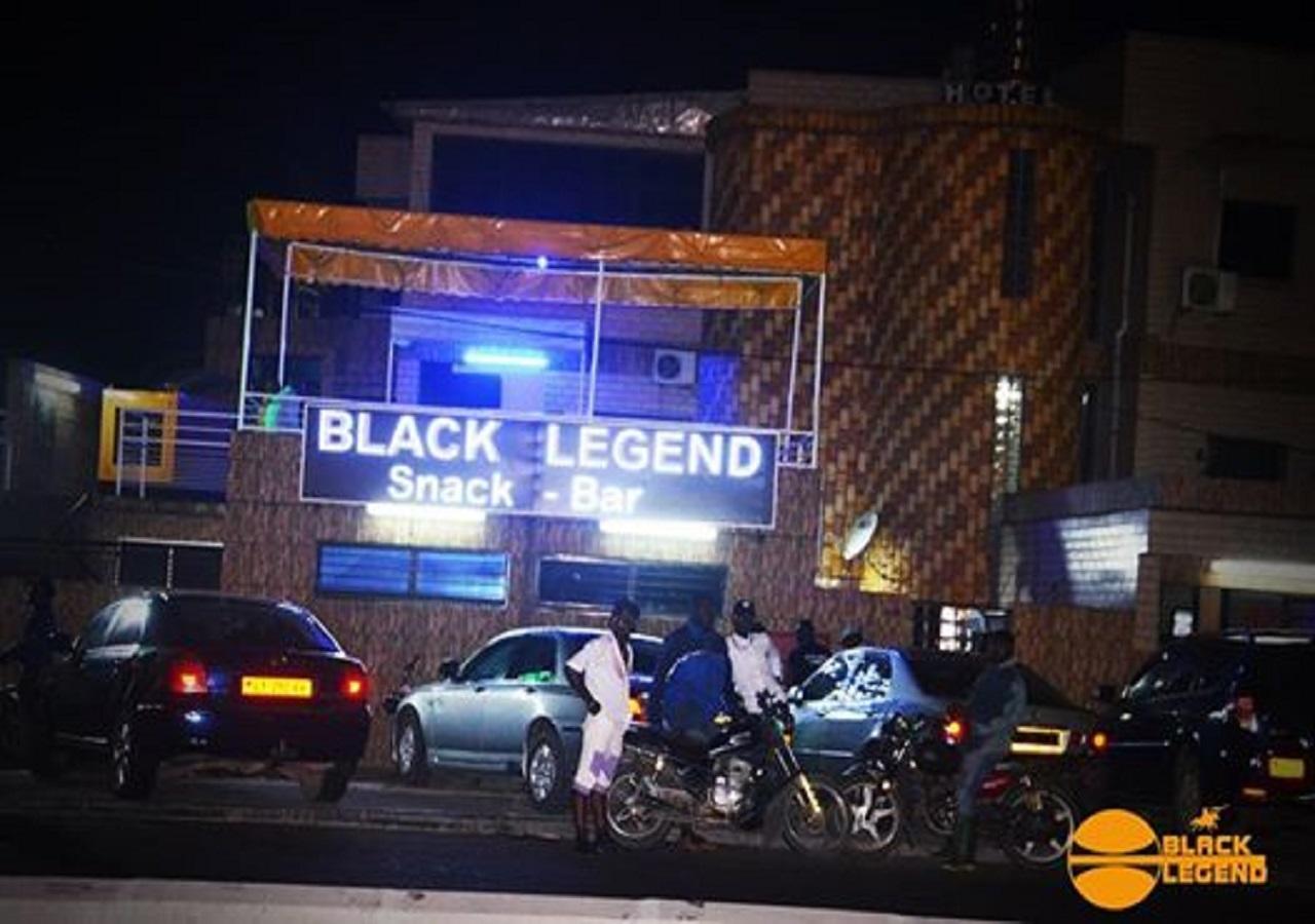 Hôtel Black Legend Douala Buitenkant foto